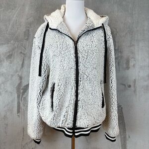 Cali1850 White Teddy Sherpa Jacket w/ Black Accents Wmn’s XL